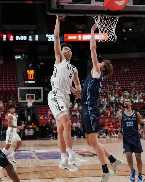 Yang Hansen vs Pelicans Ace 